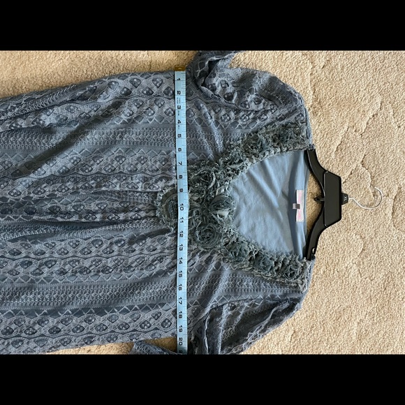 Pretty angel tunic top - Picture 4 of 6